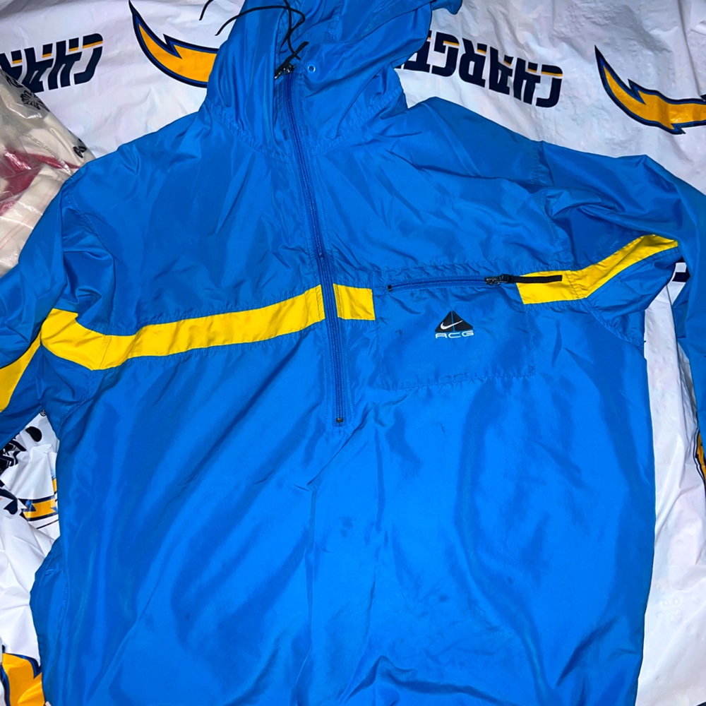 Nike XL stand up collar, hooded, windbreaker